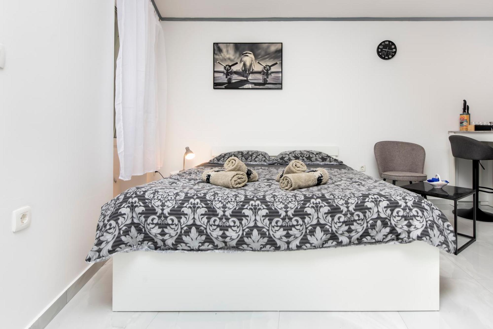 Apartment Leo Ровінь Екстер'єр фото